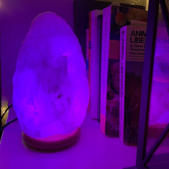 Changing Color Salt Lamp - Picture 9 of 14